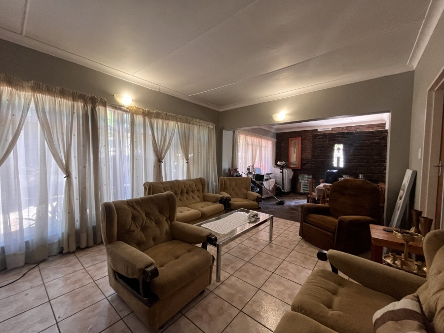 4 Bedroom Property for Sale in Generaal De Wet Free State